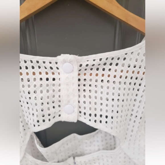 Guess | White Eyelet Dress | Size 0 - Picture 4 of 6